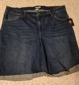 Women's Plus Size 24W Ava & Viv Denim Shorts High Rise Bermuda Stretch Dark Wash - Picture 1 of 8