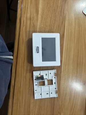 Bryant Evolution Touch Screen WiFi Thermostat SYSTXBBECC01-A (USED) - Image 1 of 2