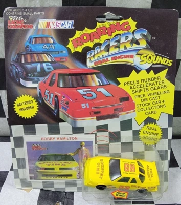 Bobby Hamilton #68 Racing Champions 1991 Roaring Racers Motor Sounds 1/64 Foto 1 de 3