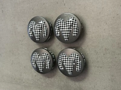 Juego de tapacubos centrales de rueda pata de gallo blanco y negro Dodge Ram 1500 x4 OEM Mopar Foto 1 de 4