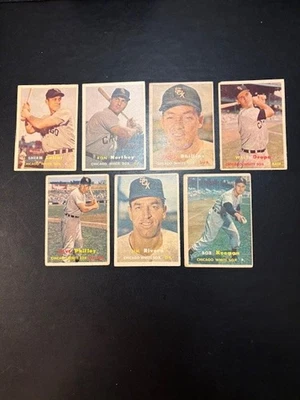 Lote de beisebol 1957 Topps 7 dif. SOX TODO BRANCO. Muito bom a muito bom estado-ex. Colar Sherm, W Dropo - Imagem 1 de 2