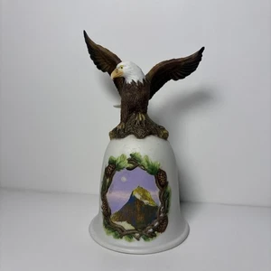 Vintage Porzellan Weißkopfseeadler auf Glocke - Bild 1 von 3