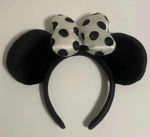 Diadema orejas de Minnie Mouse a lunares negros blancos de los parques de Disney - Imagen 1 de 7