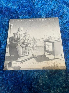 Social Distortion, Mommy’s Little Monster, 12” Vinyl, 1983 Repress, Punk - Foto 1 di 9