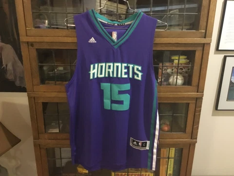 Kemba Walker #15 Charlotte Hornets SEWN ADIDAS Swingman Jersey SZ L - Cool Cover