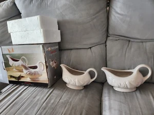 INVITATIONS TABLETOPS NATURE GRAVY BOATS TWO IN THE ORIGINAL BOX - Picture 1 of 11