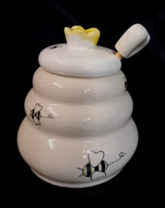 Ceramic 3" Lidded Honey Pot Jar & Wood Dipper Bees & Beehive Design - Picture 1 of 6