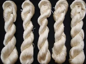 Lot of 20 Mini Skeins - 100% Mulberry Silk - 2 ply - 100 Yards - Natural Color - Picture 1 of 2