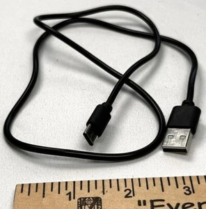 2.5ft USB-A to USB-C cable black - Photo 1 sur 1