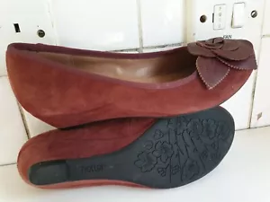 HOTTER PERMINKLE WOMENS BURGUNDY RED SUEDE FLAT PUMPS LOAFERS SHOES UK 4 EU 37 - Picture 1 of 12