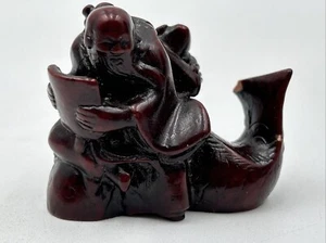 Vintage Hand Carved Japanese Netsuke Man Mini Figurine Statue Brown Resin - Picture 1 of 12