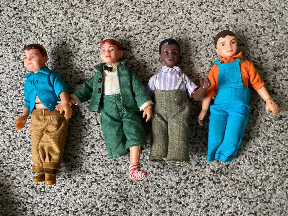 Vintage 1975 Little Rascals Our Gang Dolls- Mego- lote de 4 - Imagem 1 de 1