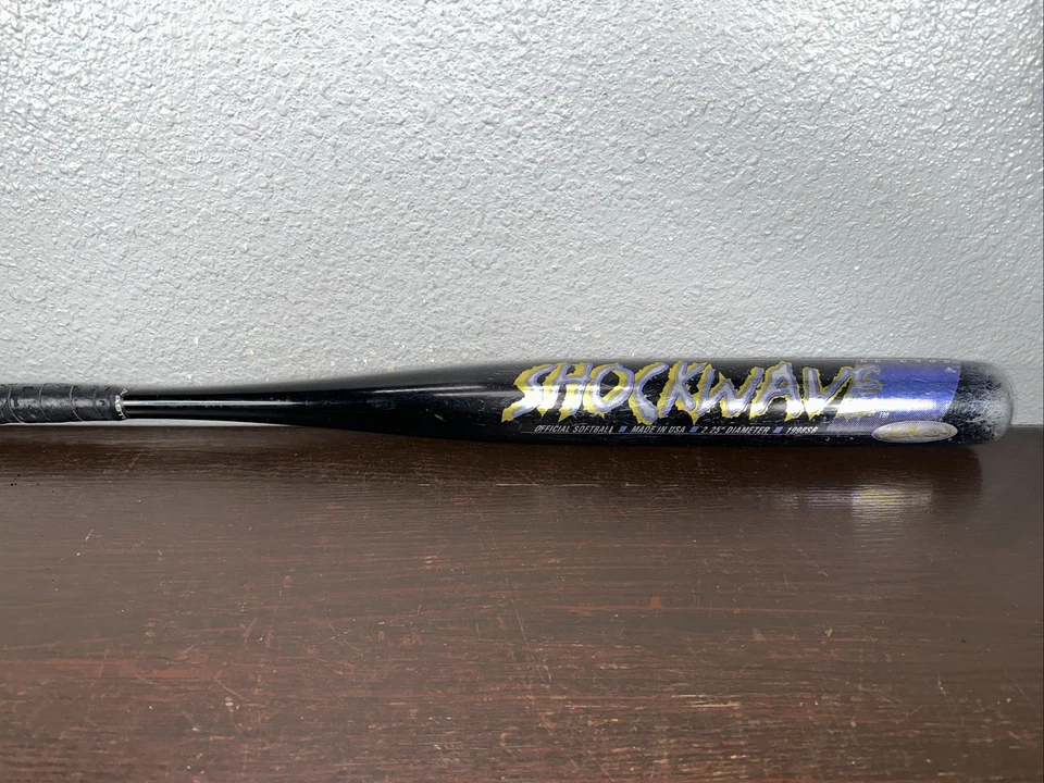 СОФТБОЛЬНАЯ БИТА DEBEER SHOCKWAVE С МЕДЛЕННОЙ ПОДАЧЕЙ 34 ДЮЙМА 30 УНЦИЙ СПИРАЛЬ 1998SB (читайте) - Изображение 1 из 4
