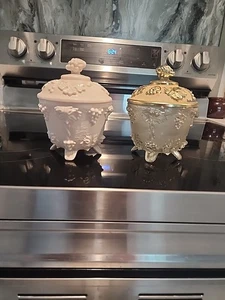 Set Of Vintage Jeanette Candy Dishes, One Light Pink Milk Glass, The Other Clear - Picture 1 of 20