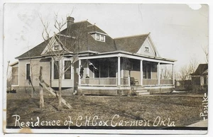 (8494) Vecchi bambini RPPC sul portico di casa di C.H Cox a Carmen Oklahoma - Foto 1 di 1