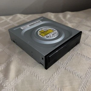 LG Super Multi DVD Writer Internal SATA Compact Disc & DVD Drive for PC GH24NSC0 - Picture 1 of 3