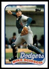 1989 Topps  #755   Mike Scioscia   Catcher    Los Angeles Dodgers  FREE shipping
