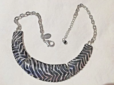 COLLAR CASA BLANCA MERCADO NEGRO PLATA ESMALTE Y CEBRA CZ Foto 1 de 4