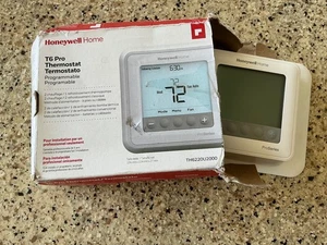Honeywell T6 Pro Programmable Thermostat (TH6210U2000) - Picture 1 of 4