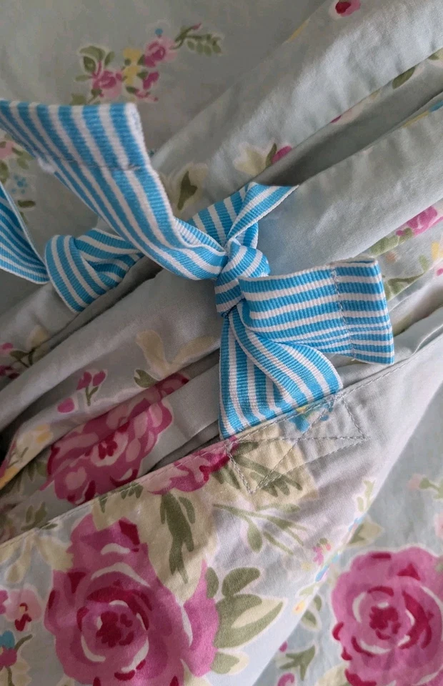 POTTERY BARN KIDS SAVANNAH Blue Pink Cottage Rose Floral Twin Duvet Ties Cotton  - Image 1 of 4