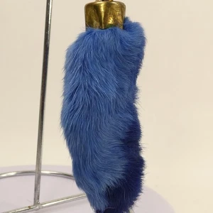 Portachiavi vintage LUCKY CHARM USA piede di coniglio blu 2 toni NOS USA AEKYJ - Foto 1 di 13