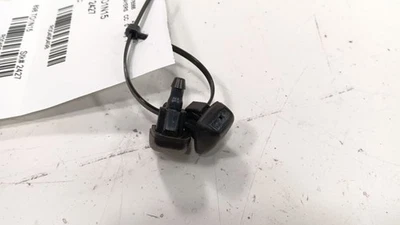 Toyota Prius Windshield Washer Sprayers    2012 2013 2014 2015 - Image 1 of 4