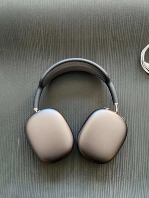 apple airpod max headphones. Space grey - Image 1 of 4