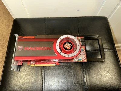 Tarjeta de gráficos de video ATI Radeon HD 4870 Mac Pro 512 MB 630-9854 Foto 1 de 2