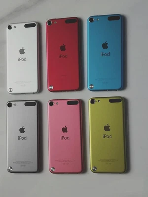 🎄🎄Apple iPod Touch 5th Generation 64GB MP3 Player - Quick Shipping! - Image 1 of 4