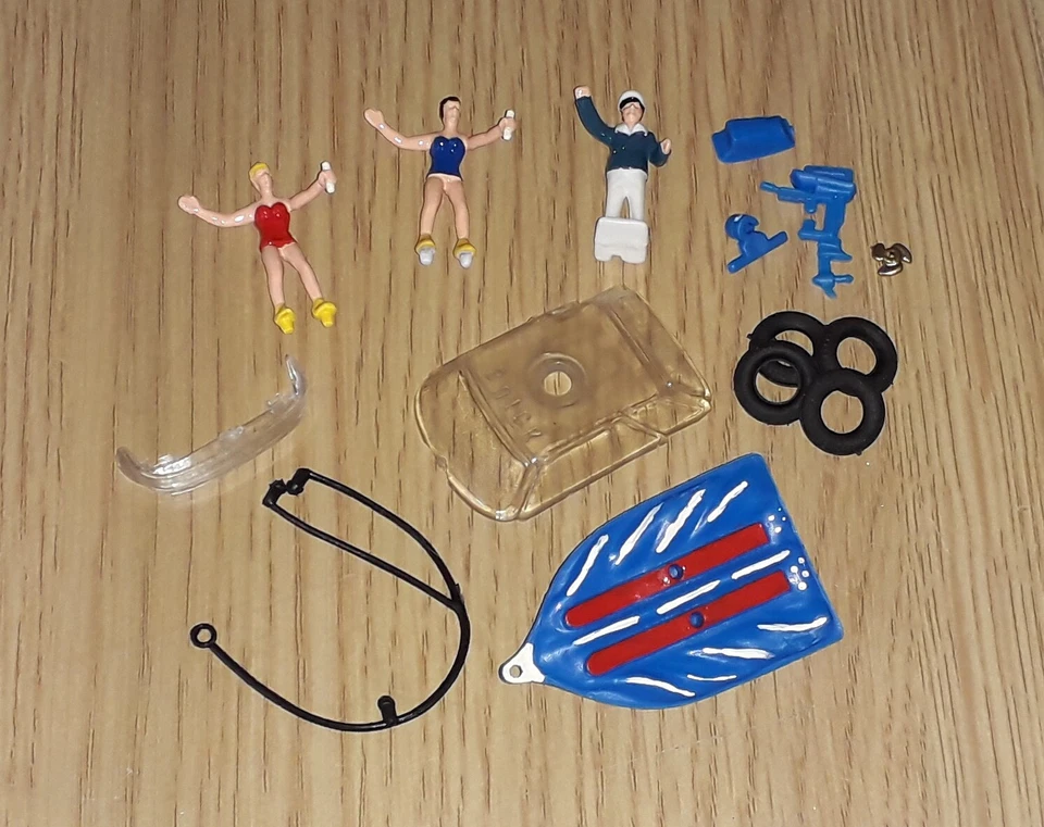 Corgi GS31 Buick Riviera & Dolphin Boat Repro Spare Parts Choose From List - Image 1 of 1