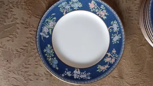 Set 4 piatti pane/antipasto Wedgwood Bone China BLU SIAM Inghilterra NUOVI - Foto 1 di 4