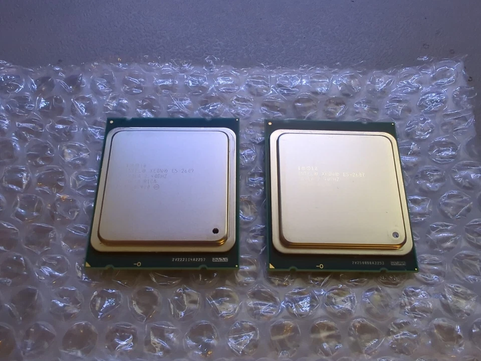 ** PAIR** Intel Xeon E5-2609 2.4GHz Quad-Core (BX80621E52609) Processor - Image 1 of 1