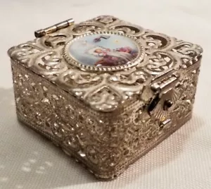 Anello Pillola Trinket Box Pizzola Tono Argento Metallo Celluloide Centrale Cerniera Coperchio Chiusura - Foto 1 di 12