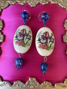 Tarina Tarantino Vintage Blue Glass Lampwork Rosebud Iris Floral Cameo Earrings - Picture 1 of 2