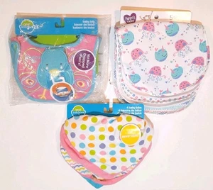 Gemischtes Set 12 Baby Mädchen Lätzchen - Taschentücher wasserabweisend Schnickhalter NEU MIT ETIKETT - Bild 1 von 1