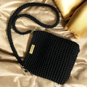 Crochet Sling Handbag Crossbody With Magnetic Button D Ring Buckle Hook Strap - Picture 1 of 1