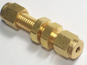 1- Swagelok Messing Schottverbinder, 1/8" Außendurchmesser Rohr, B-200-61 - Bild 1 von 3