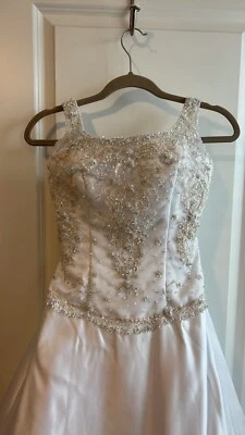 Nuevo con etiquetas Christina Wu - Vestido de novia blanco talla 6 Foto 1 de 4