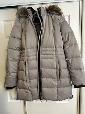 全新 Arctic Expedition 冬季羽绒派克 带可拆卸罩,尺寸 S — 第 1/4 张图片