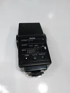 Vivitar Auto Thyristor 550FD (C/R) Shoe Mount Flash For Canon And Ricoh - Picture 1 of 8