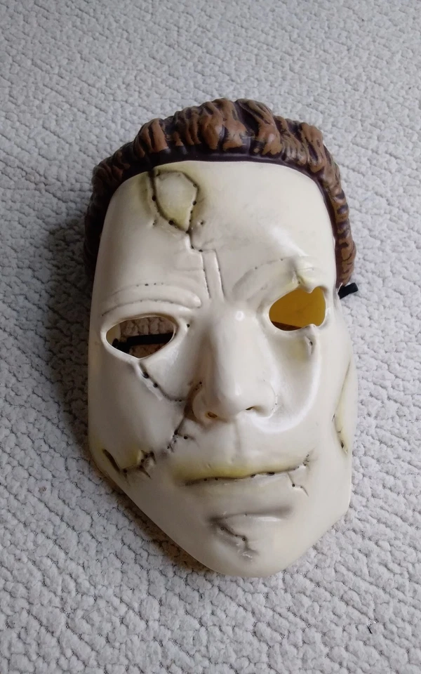 A Rob Zombie Film Michael Myers Halloween Costume Elastic Band Plastic Mask  - Image 1 of 4