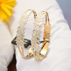 Beautiful Dubai Handmade Leaf Design Bangles Bracelet Hallmark 22K Yellow Gold - Picture 1 of 3