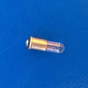 Lampada Chiave Auto Mini Lampadina 1,5V Miniatura 0,09W 50mA Sostituzione Universale Nuova - Foto 1 di 3