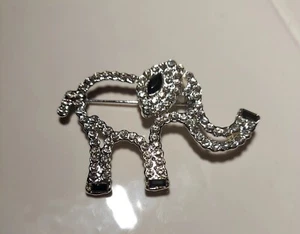 Elephant Rhinestone Silver Tone Right Facing With Trunk Up Pin Brooch + Gift Bag - Picture 1 of 6