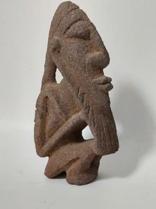 Arte tribale africana, statuetta antropomorfa Mali Dogon pietra vulcanica - Foto 1 di 8