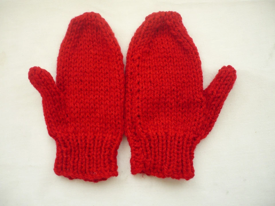HandKnitted Child's Mittens age 2-4 years  Brand New. only 99p in Dark Red - Image 1 of 1