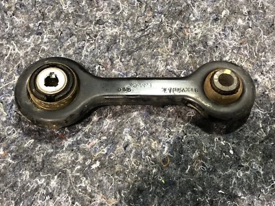 15-18 FORD MUSTANG GT LOWER CONTROL ARM REAR VERTICAL LINK KNUCKLE TO LOWER ARM - Image 1 of 2