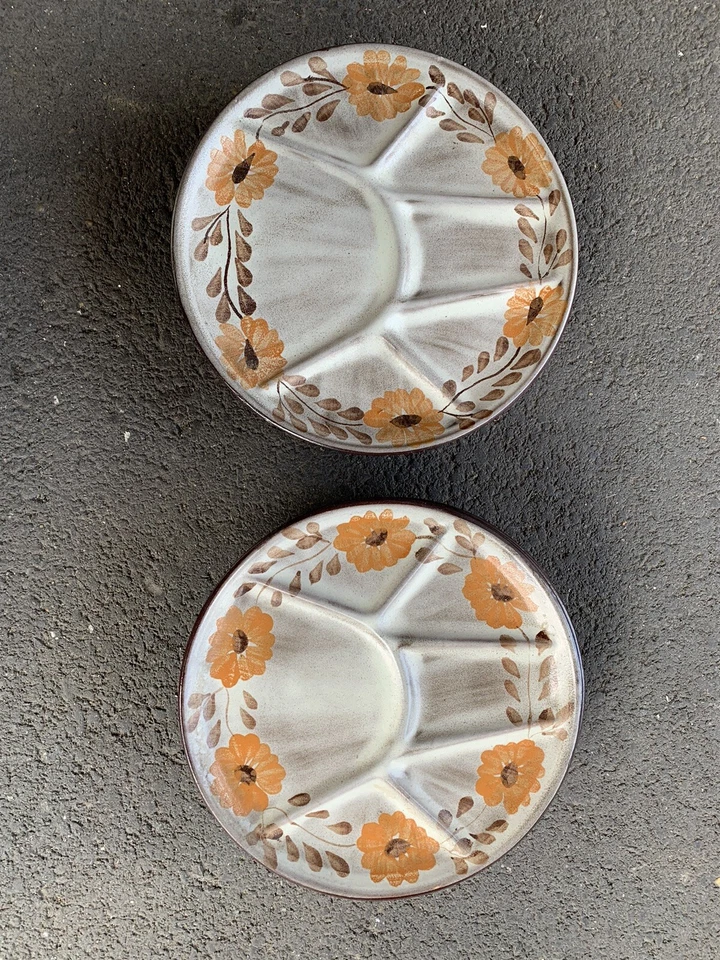 Lot 8 assiettes à 6 compartiments en céramique émaillée - vintage - Photo 1/4