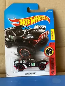 Hot Wheels HW DAREDEVLS 6/10 DUNE CRUSHER - Picture 1 of 10