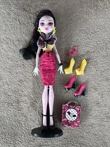Monster High Doll I Love Shoes Fashion Draculaura - Rare - Picture 1 of 9